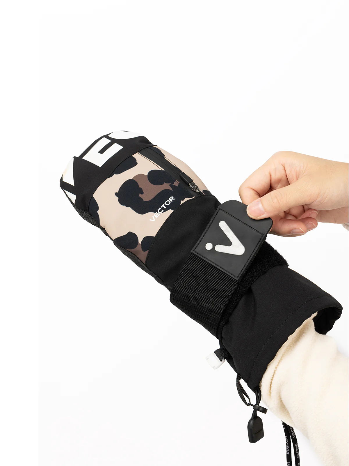 Gabriel Detachable Kevlar Mittens With Wrist Guard - Image 4