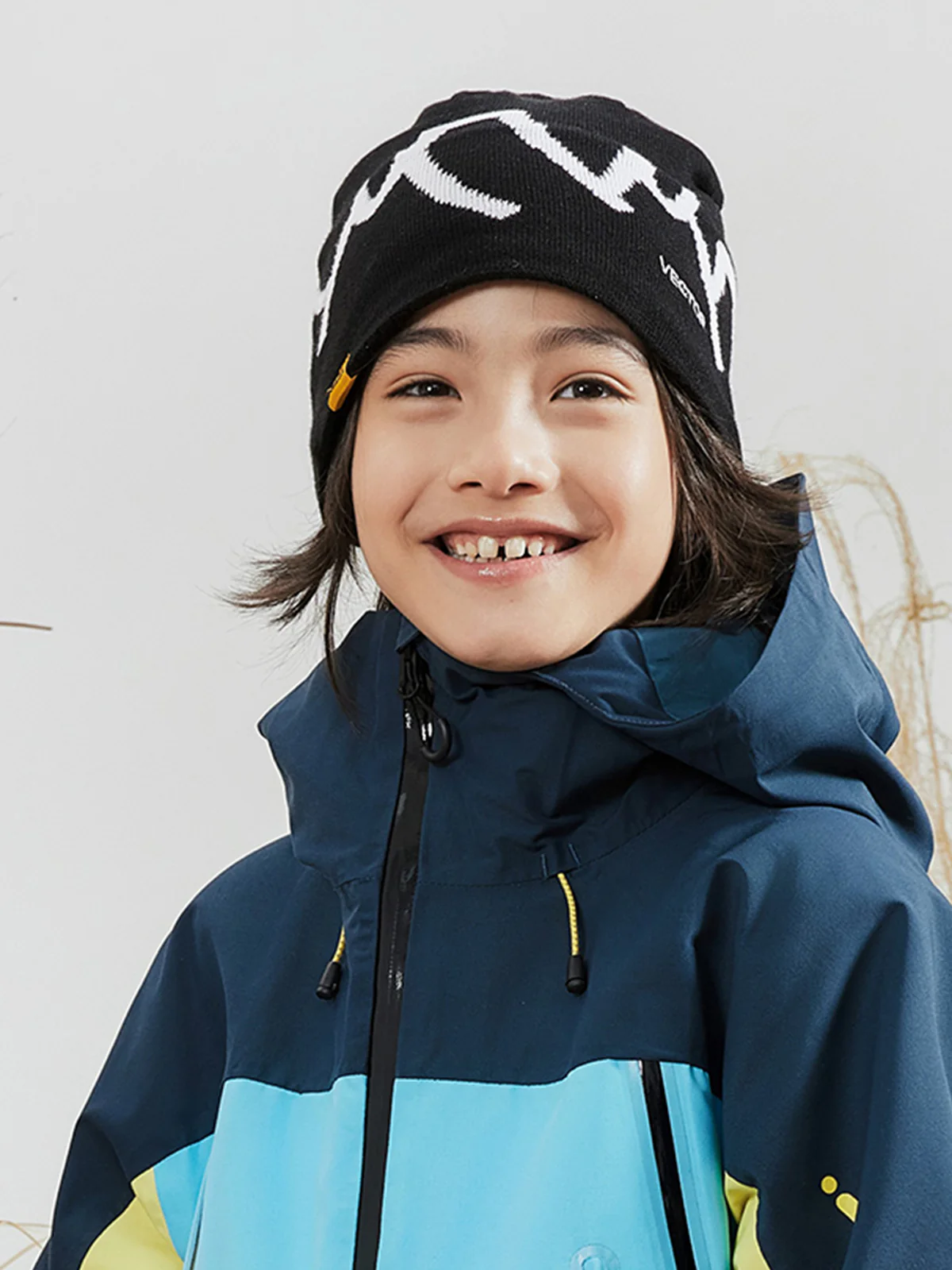 Kids' Peak Wool Beanie - Image 10
