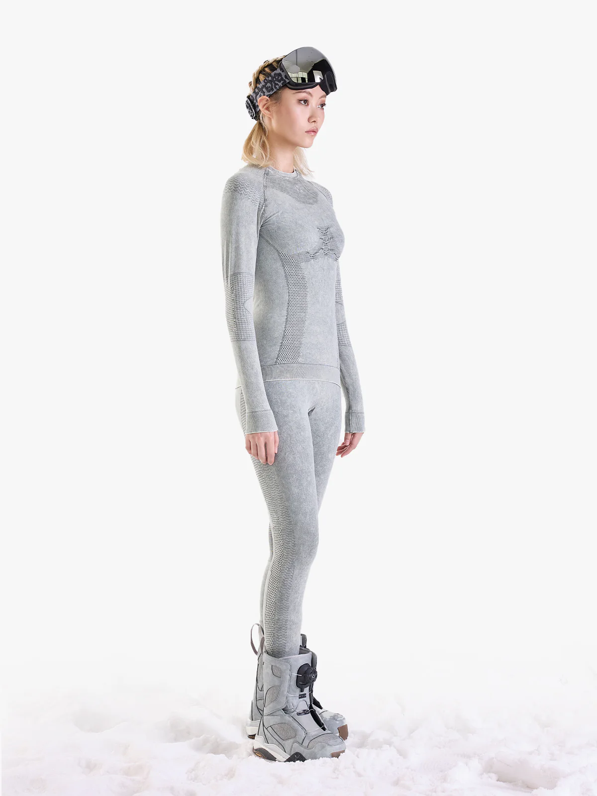 Women's Pastel Seamless Base Layer Set - Image 3