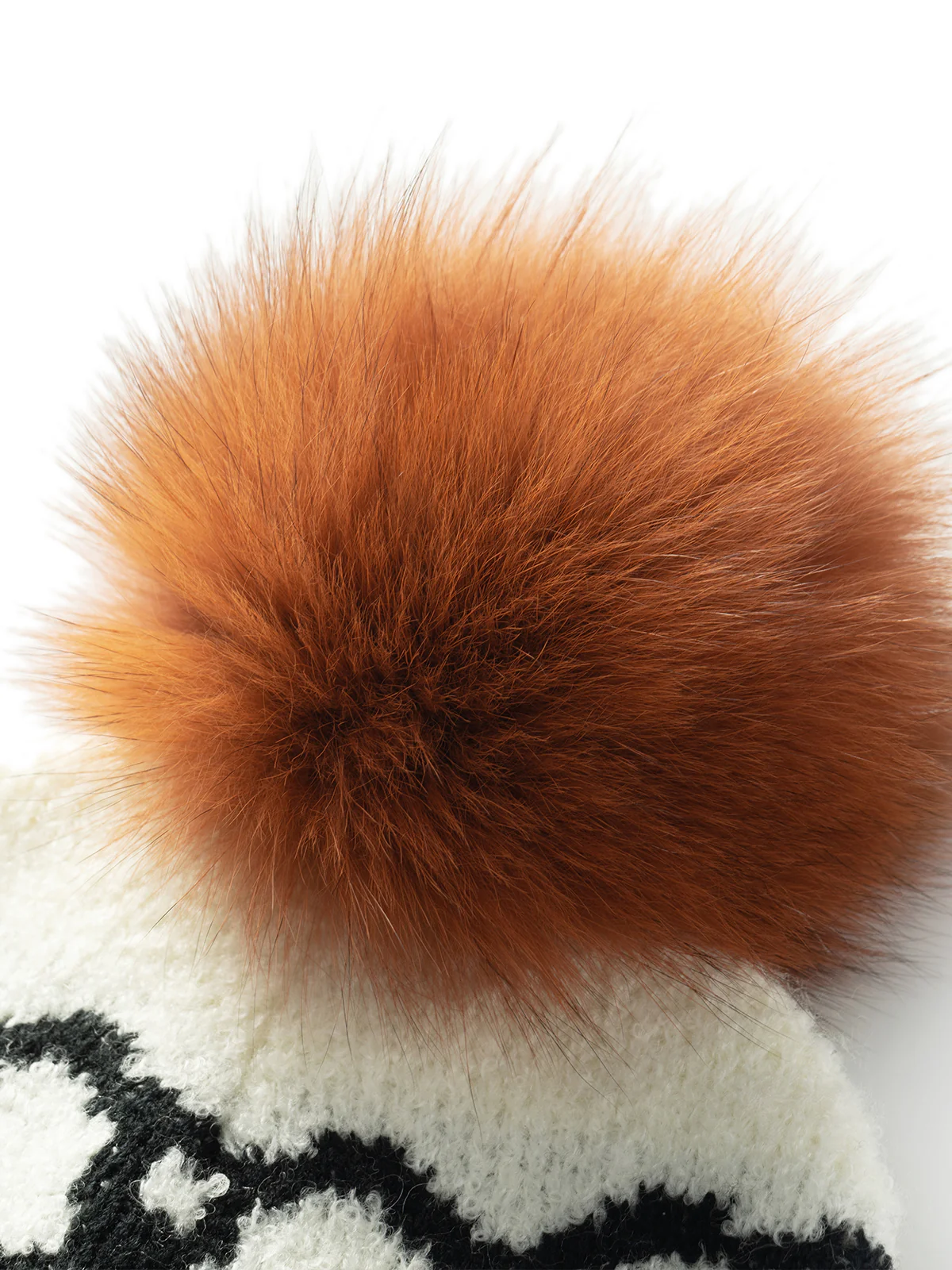 Pompom Beanie - Image 7