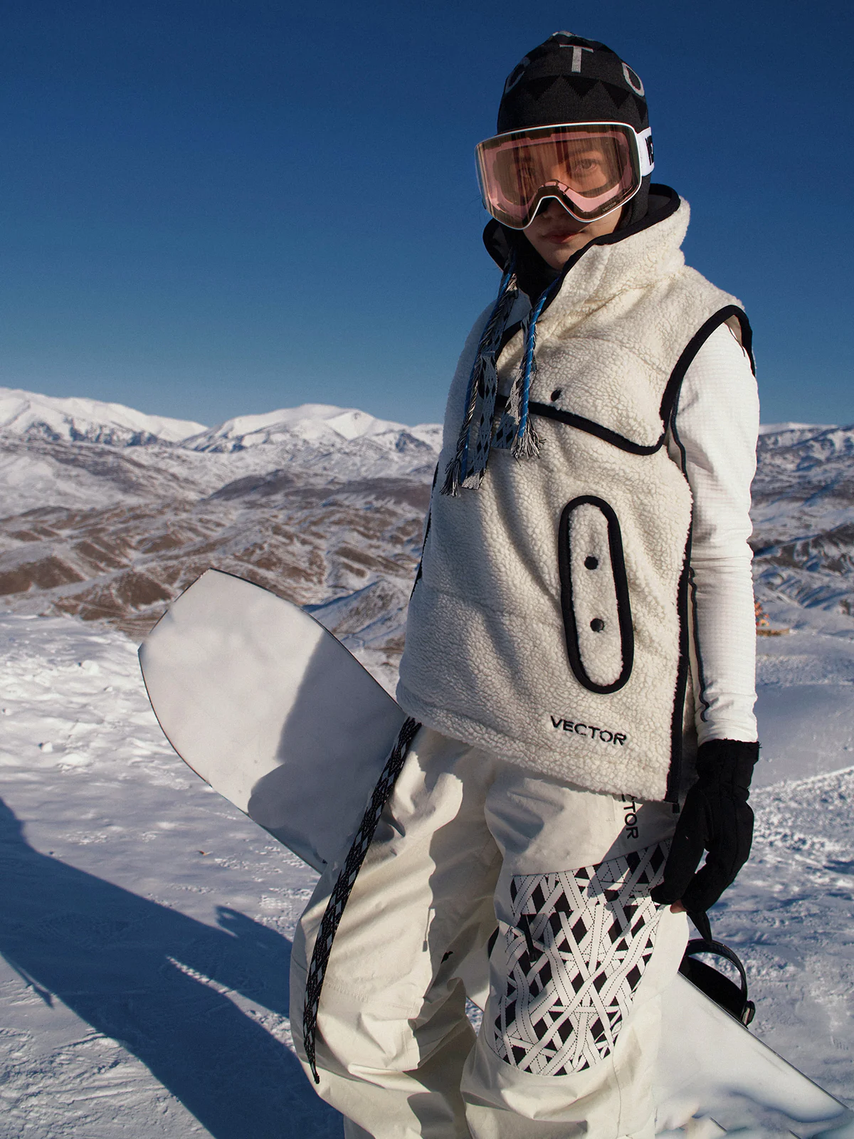 Orient Koan Insulated Vest - Image 2