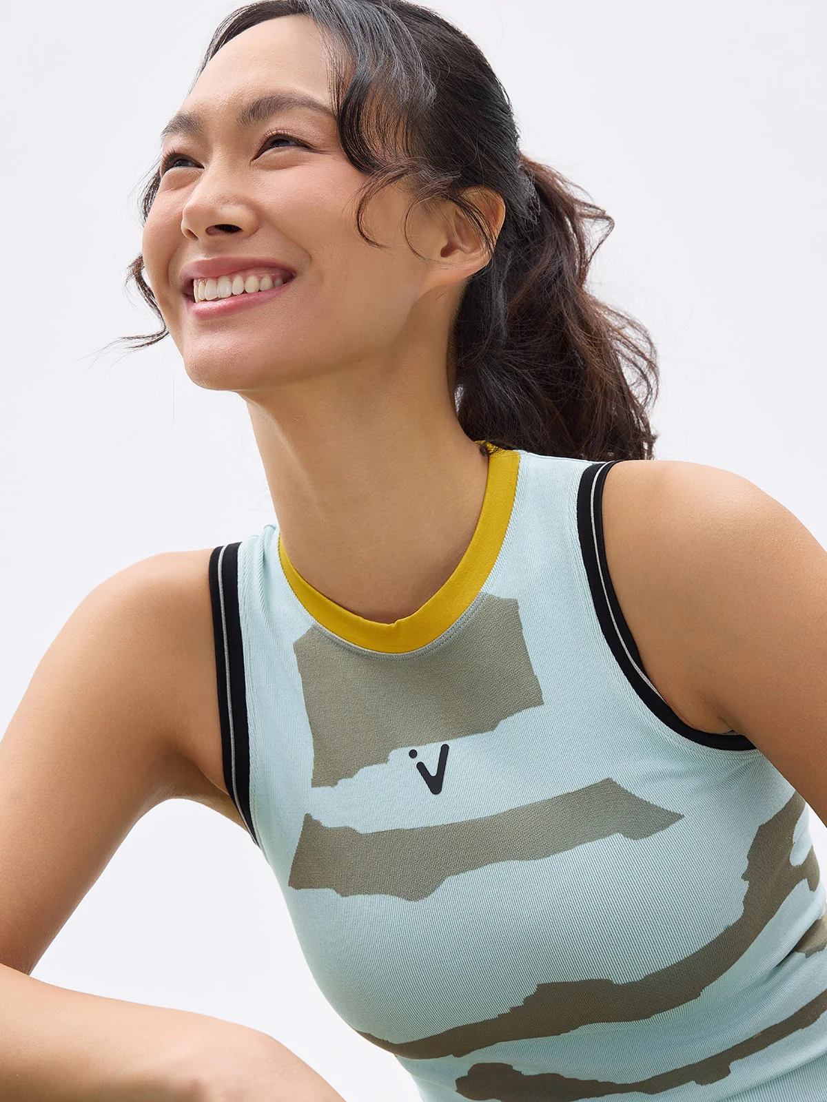 Women's Ripple Coolmax Seamless Vest - Image 2