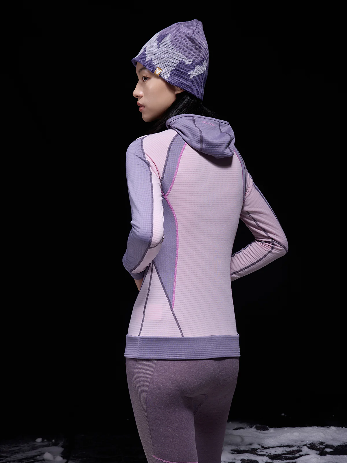 Women's Hakama Waffle Mid-Layer - Image 3